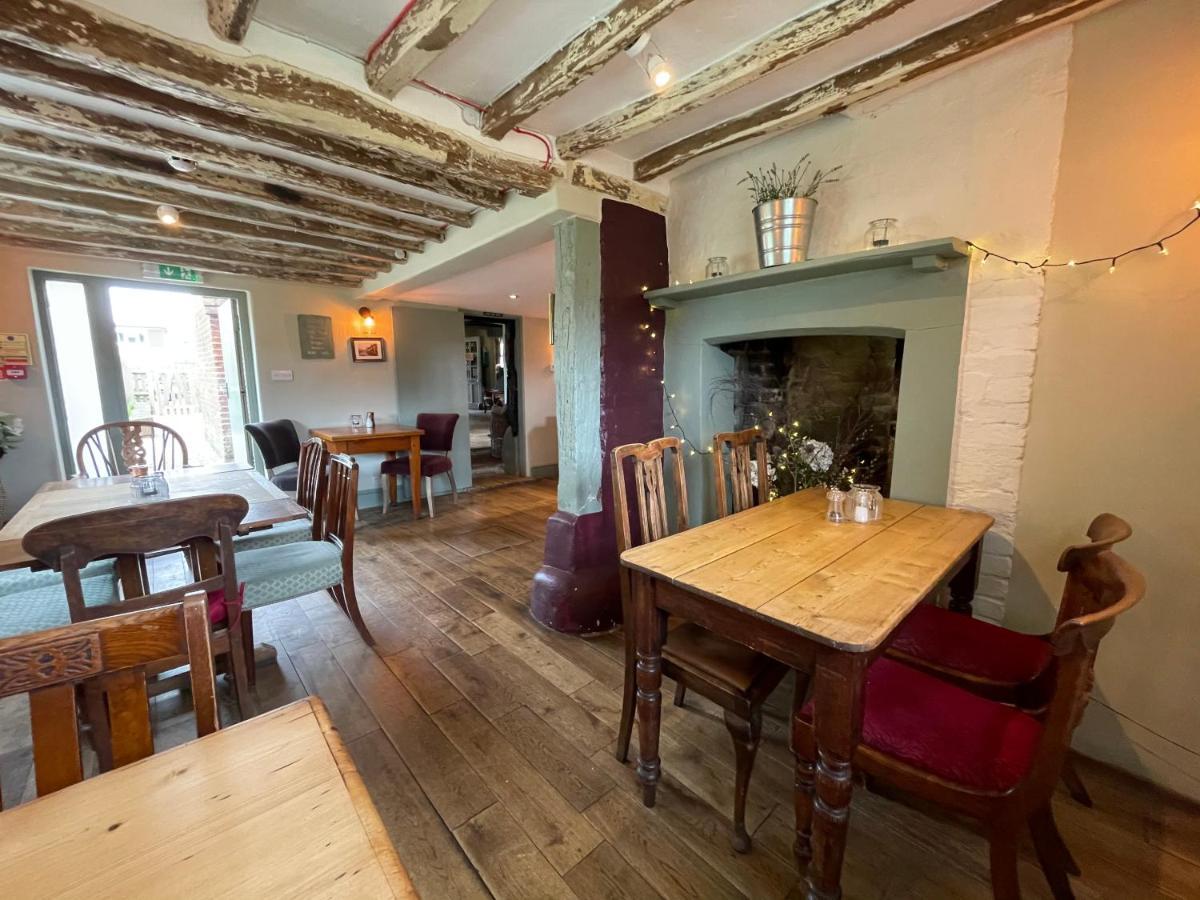 The Windmill Inn Horsham Exterior photo